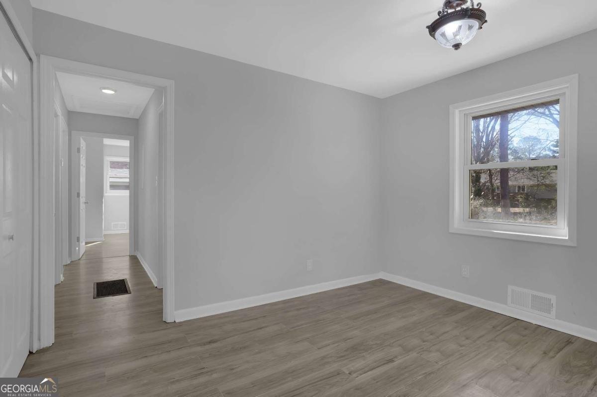 3047 Horse Shoe Drive Atlanta - 5