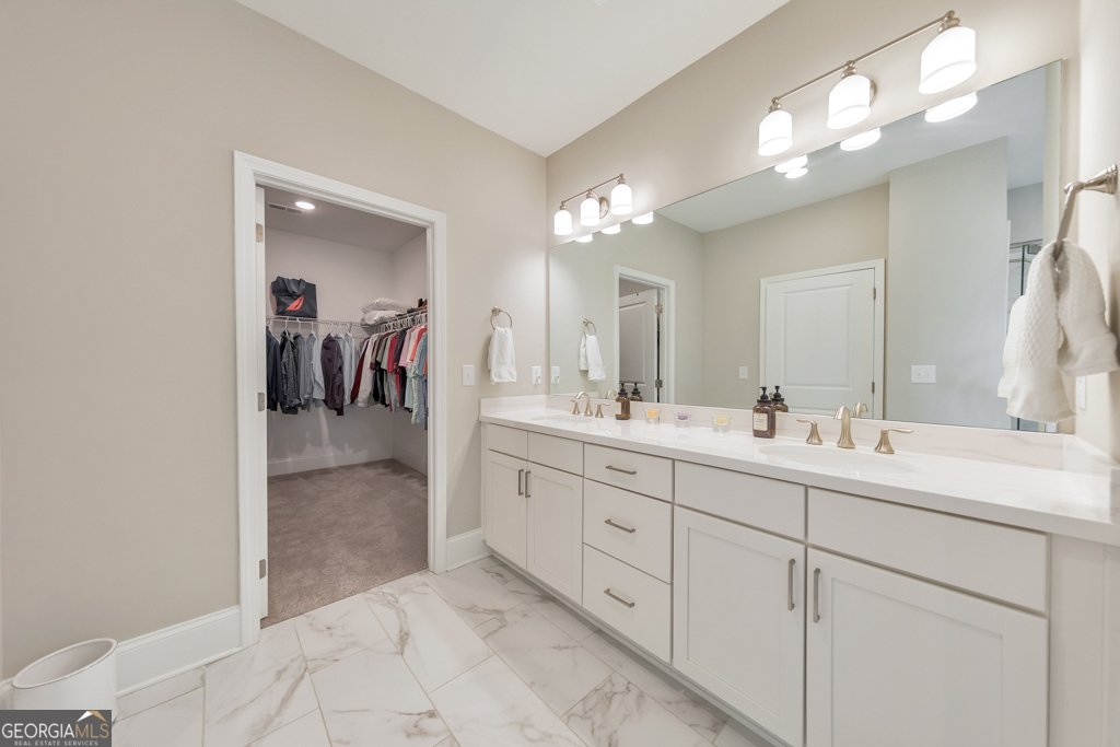 124 Redford Lane Canton - 37