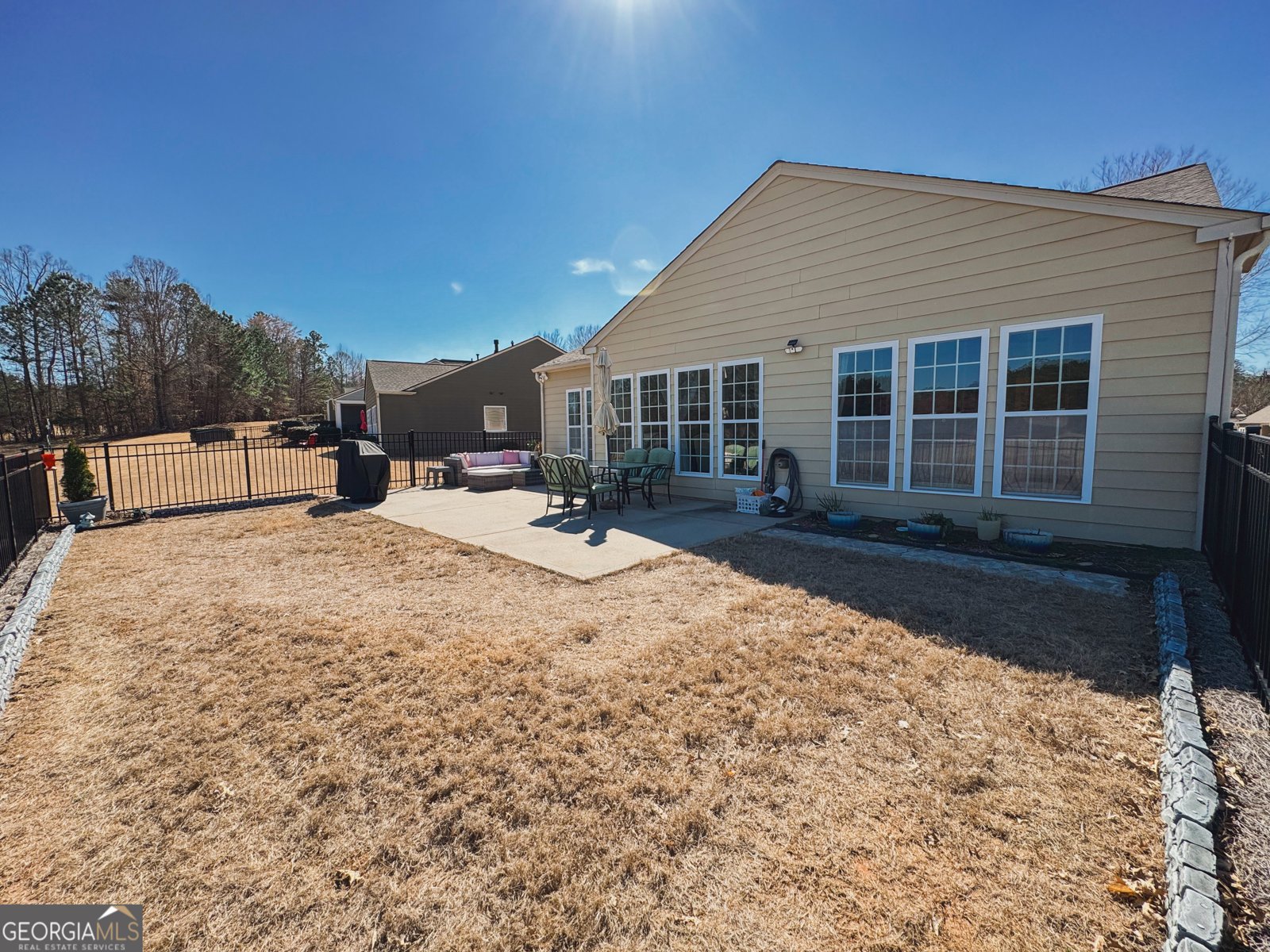 421 Beacon Court Griffin - 100
