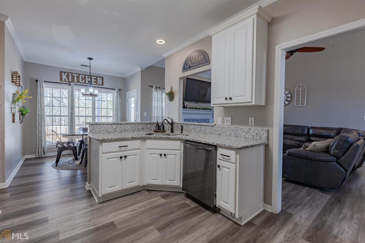 140 Surrey Park Drive Fayetteville - 21