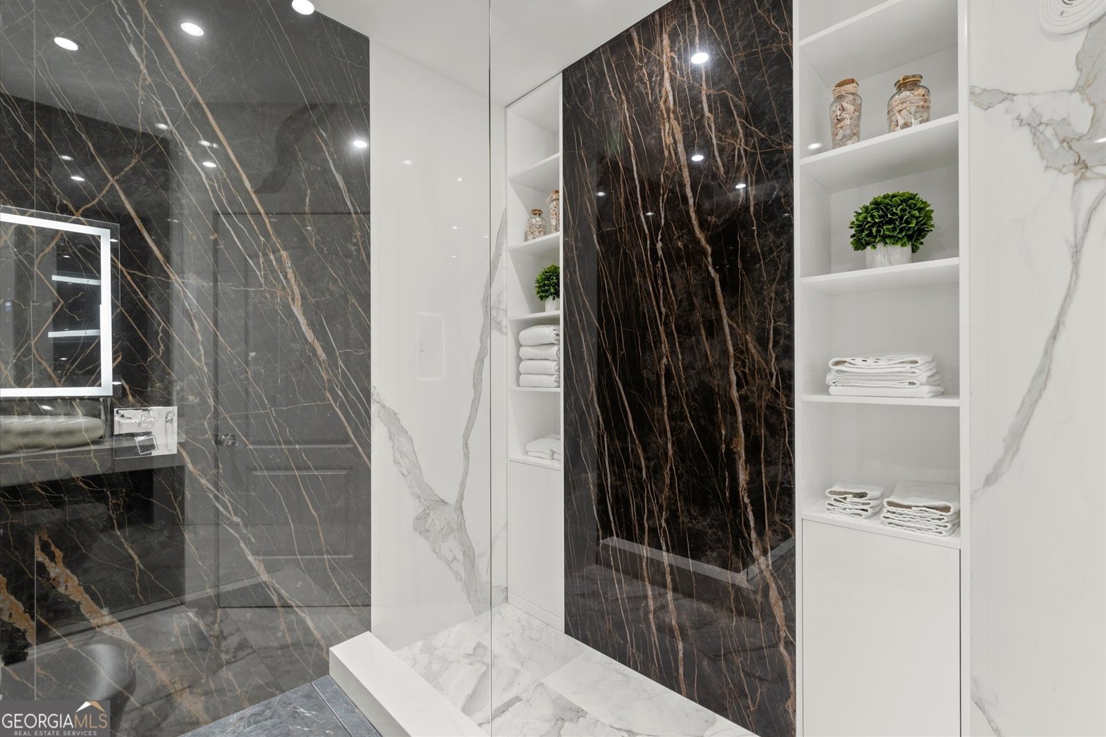 2828 Peachtree Road Atlanta - 24