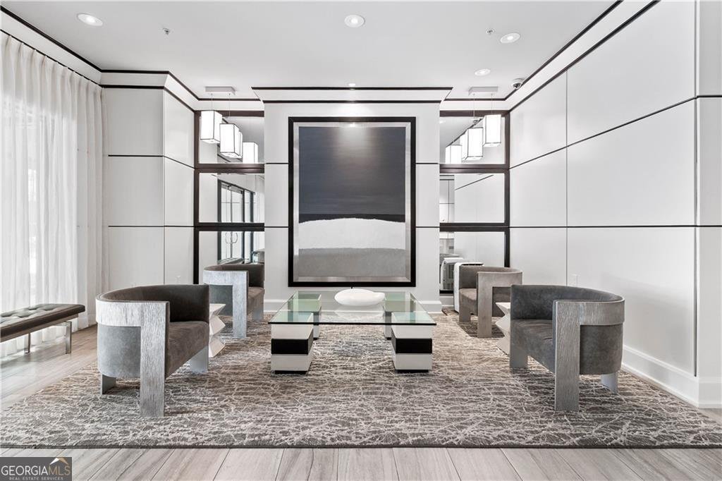 2828 Peachtree Road Atlanta - 41
