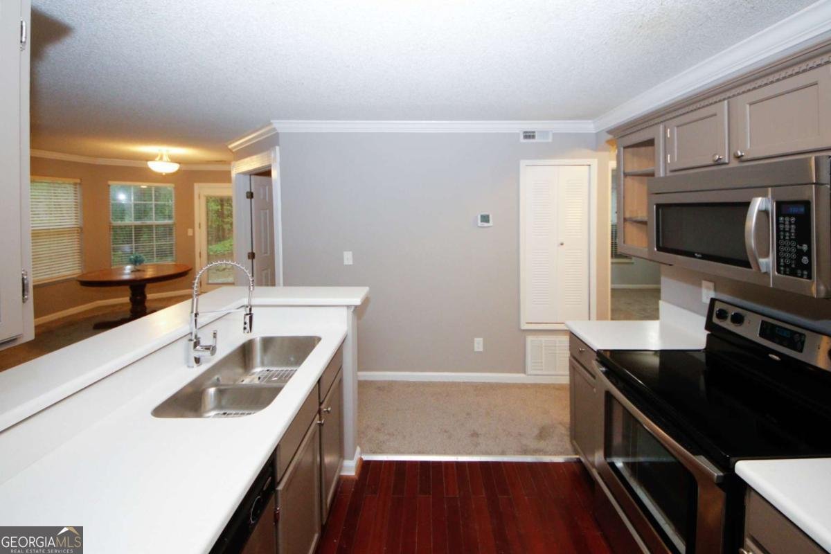 711 Cypress Pointe Street Johns Creek - 9