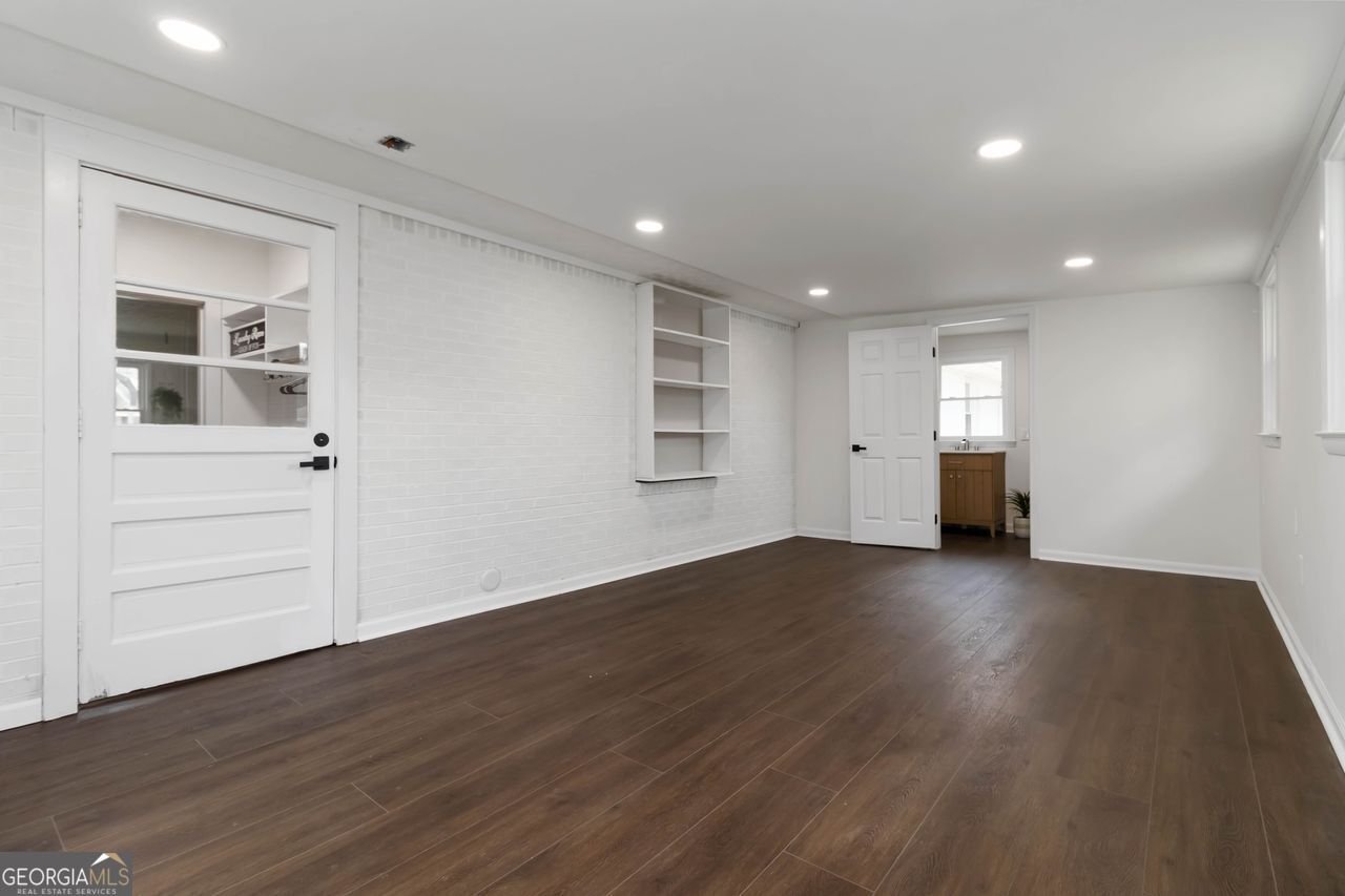 258 Elks Street Winder - 10