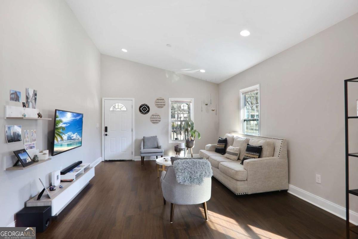 444 Lake Avenue Atlanta - 3