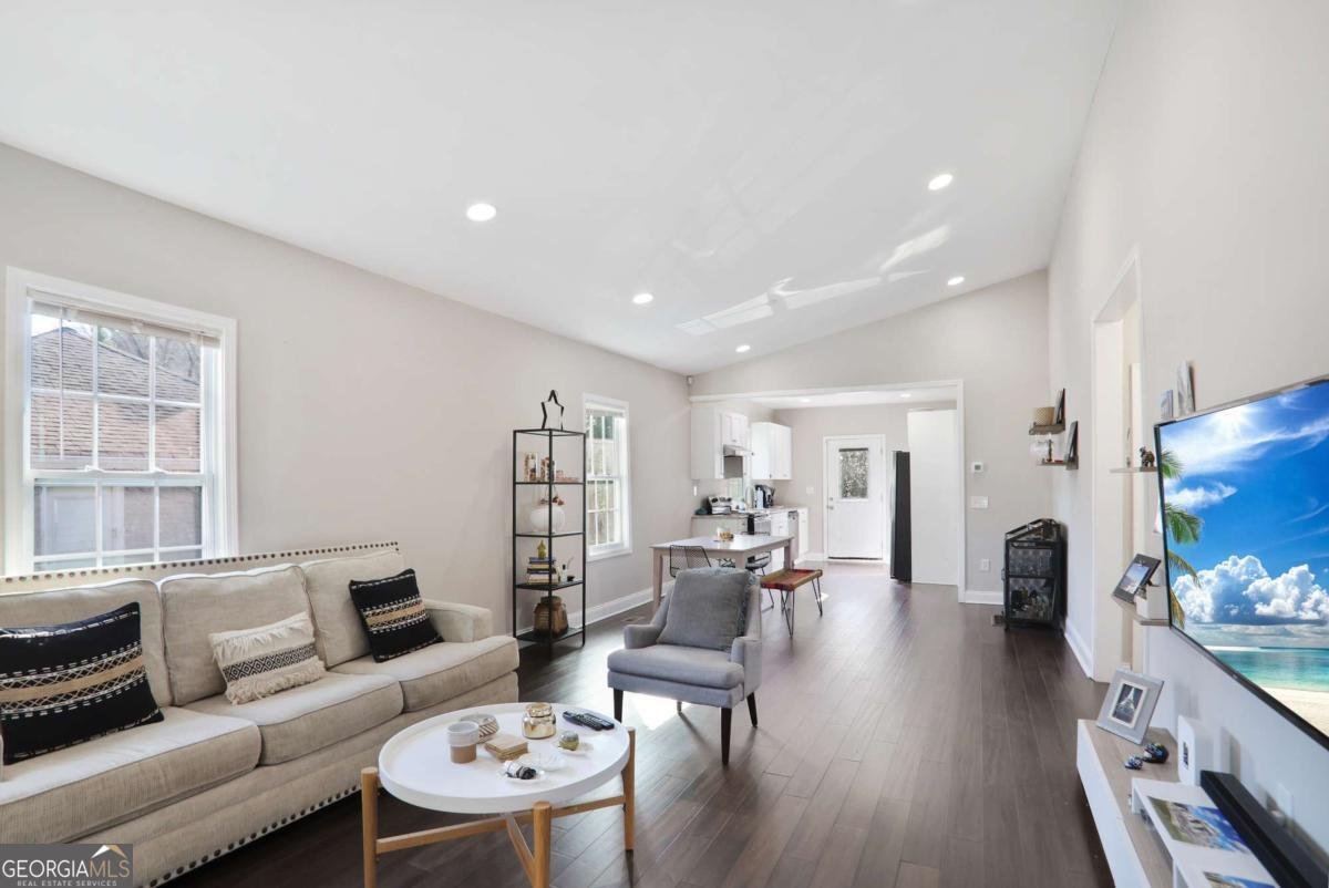444 Lake Avenue Atlanta - 4