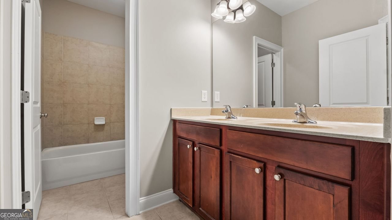 1315 THUNDER GULCH Pass Suwanee - 19