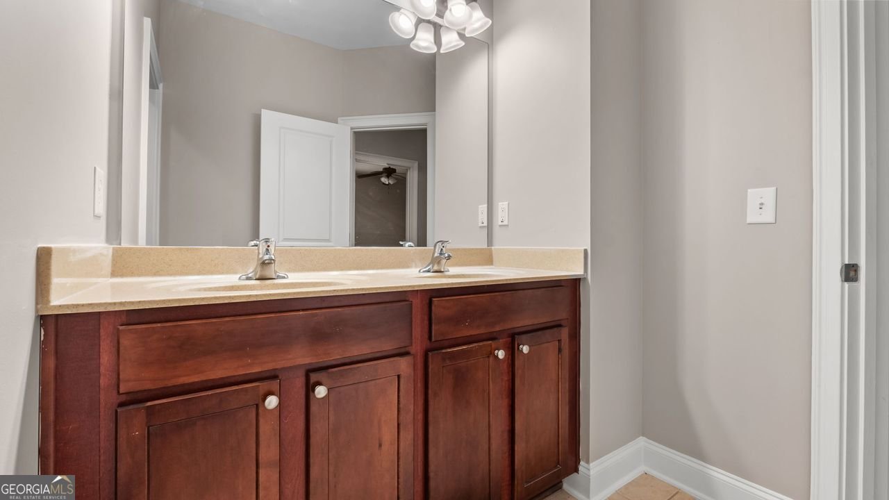 1315 THUNDER GULCH Pass Suwanee - 20
