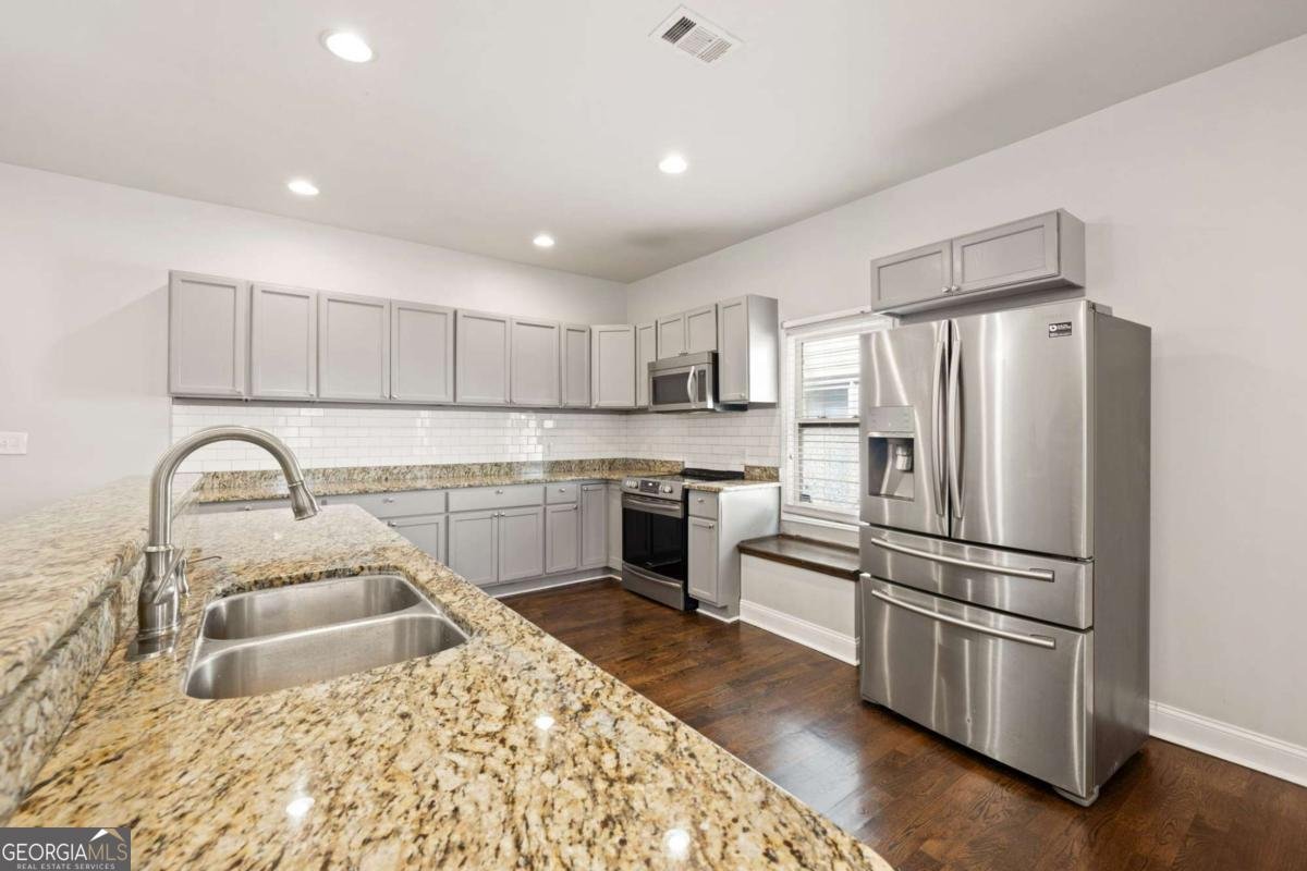 789 Cooper Street Atlanta - 10