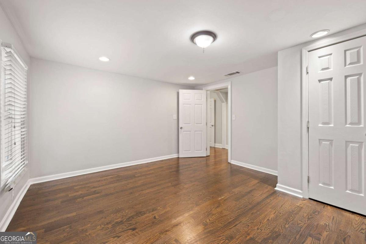 789 Cooper Street Atlanta - 17