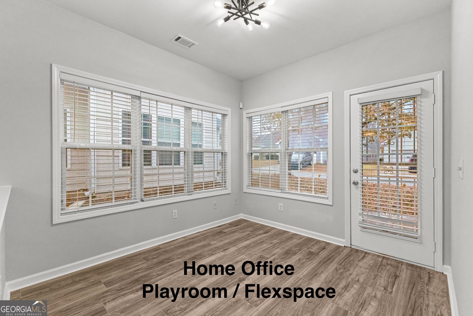5863 Landers Loop Fairburn - 11