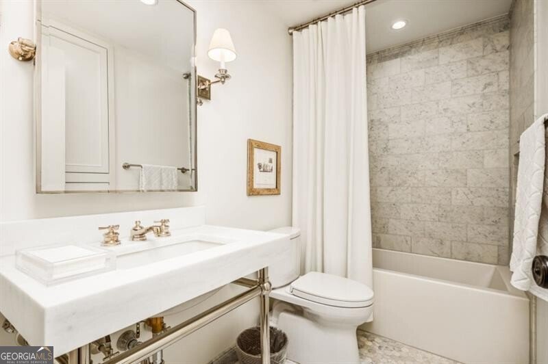 2575 Peachtree Road Atlanta - 25