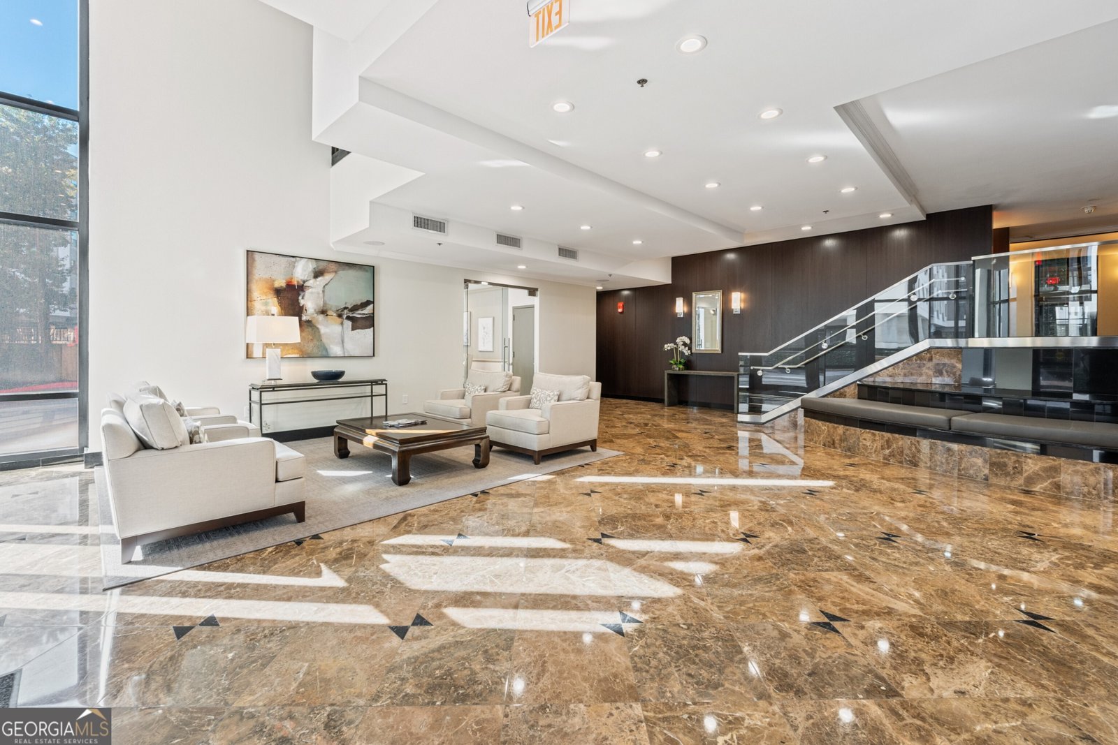 3481 Lakeside Drive Atlanta - 25