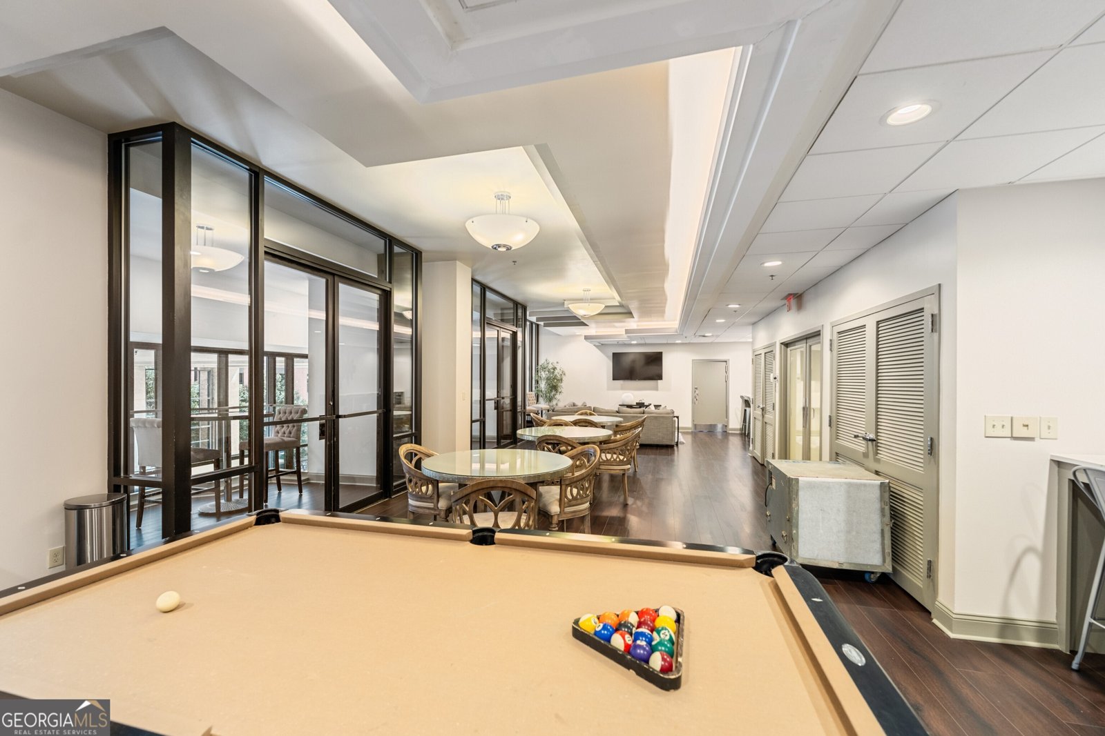 3481 Lakeside Drive Atlanta - 29