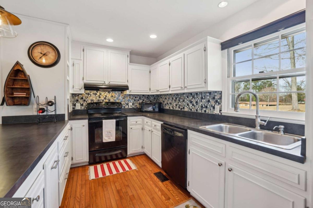 4635 Circle Drive Oakwood - 18
