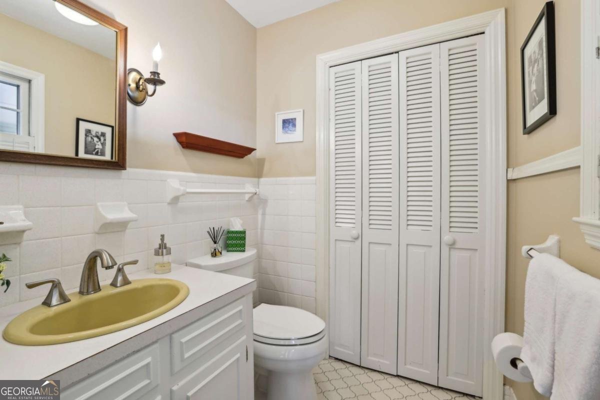 4635 Circle Drive Oakwood - 23