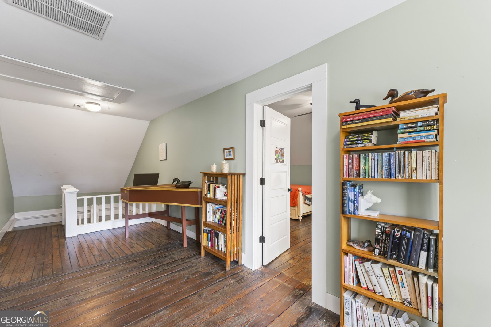 211 Elm Street Crawford - 46