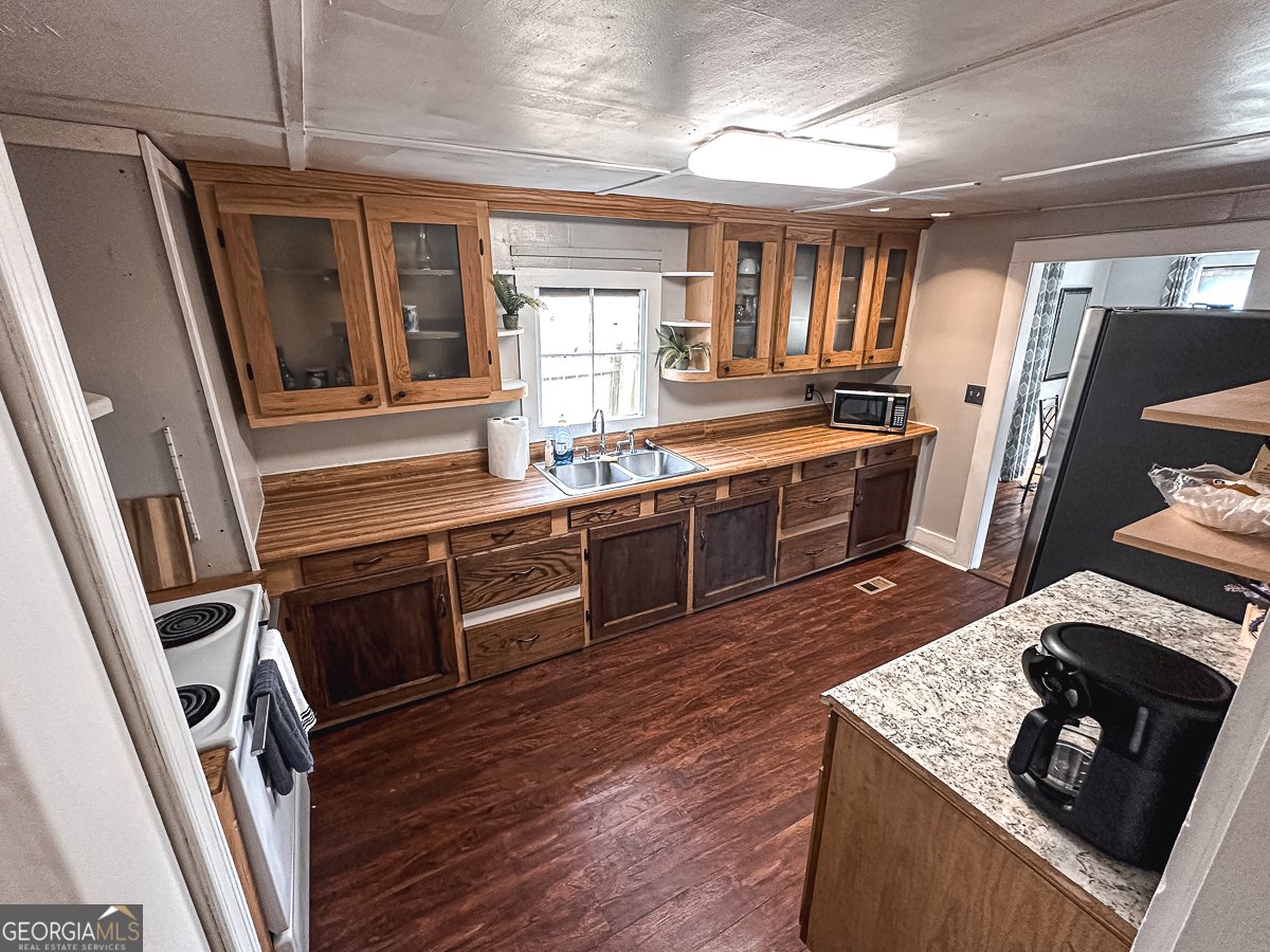 3305 Cherokee Avenue Columbus - 11