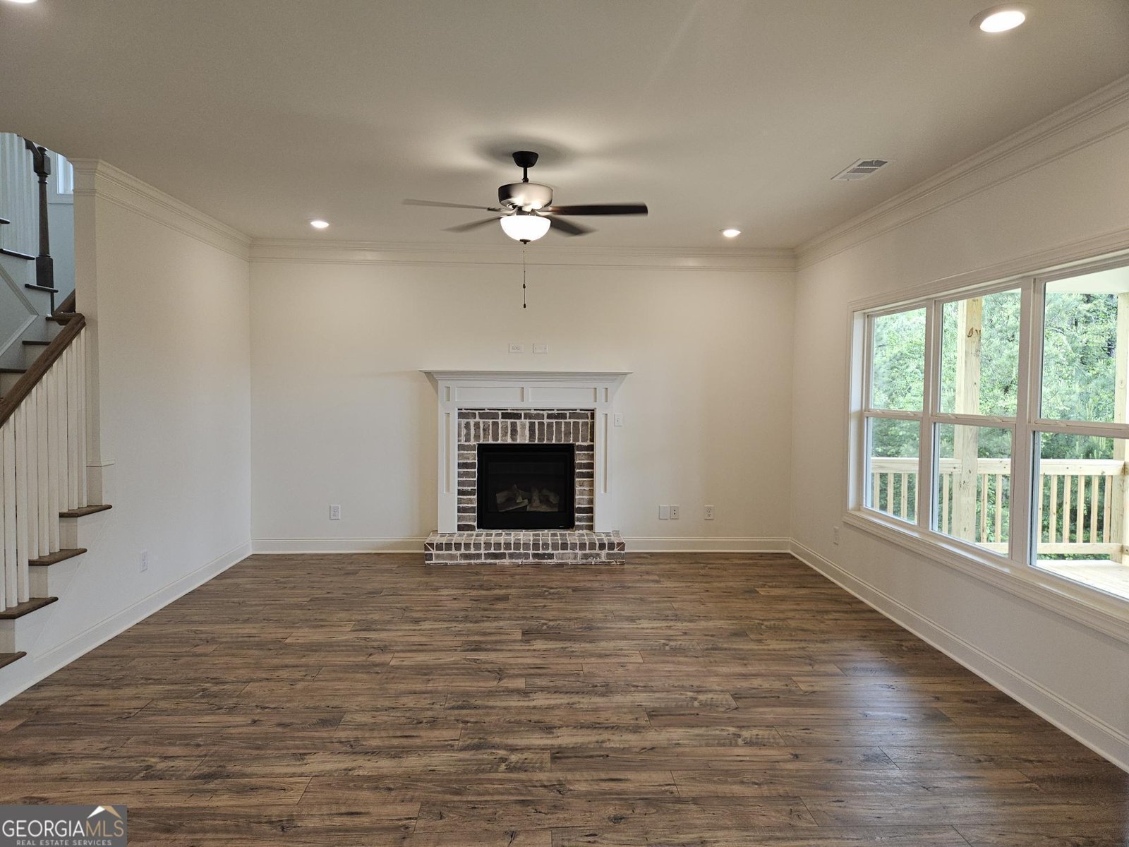 459 Banff Drive Winder - 21