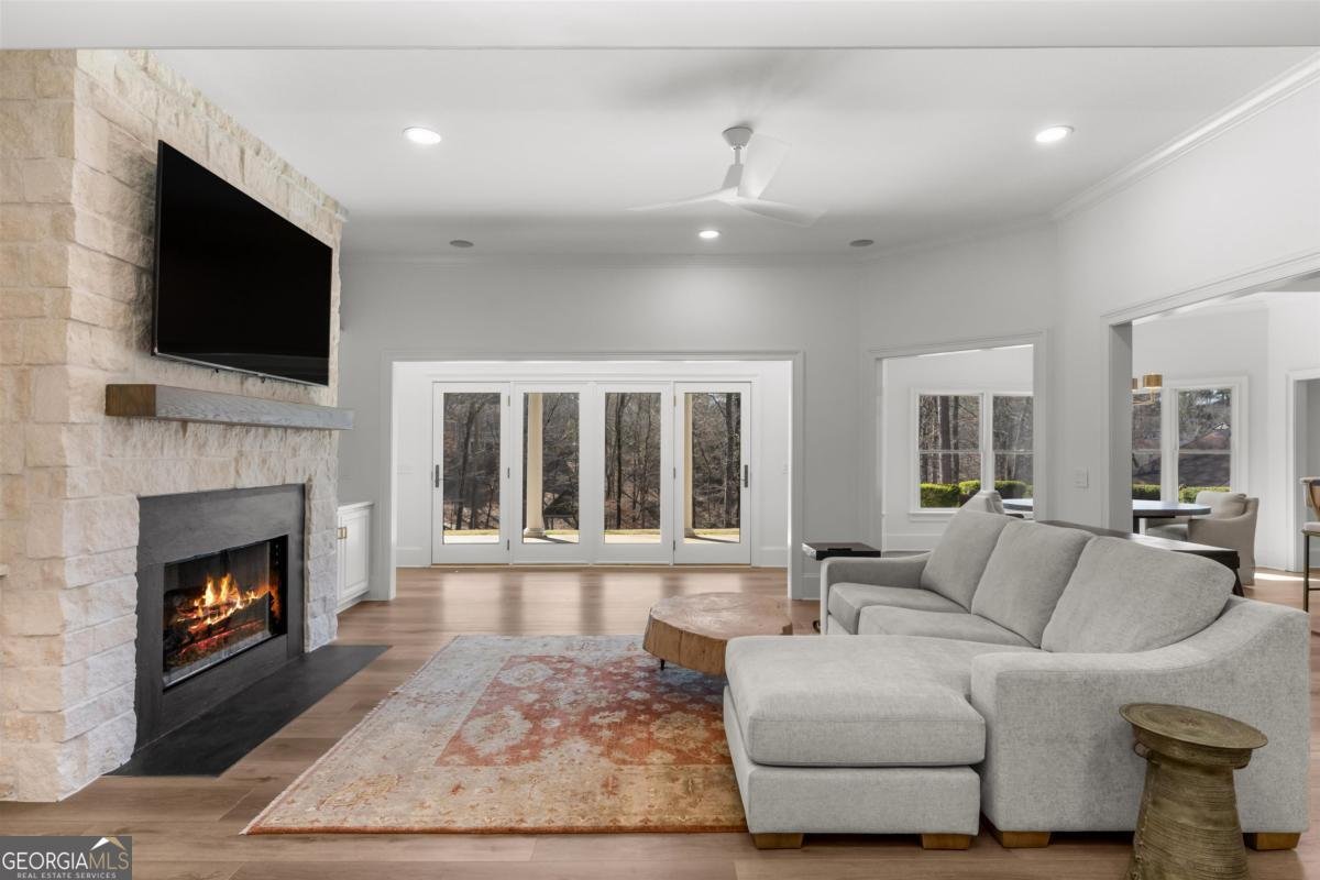 1090 Neils Fort Greensboro - 67