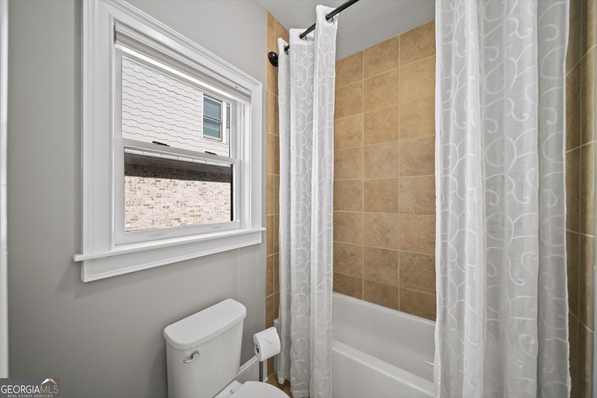 4916 Kentwood Drive Marietta - 53