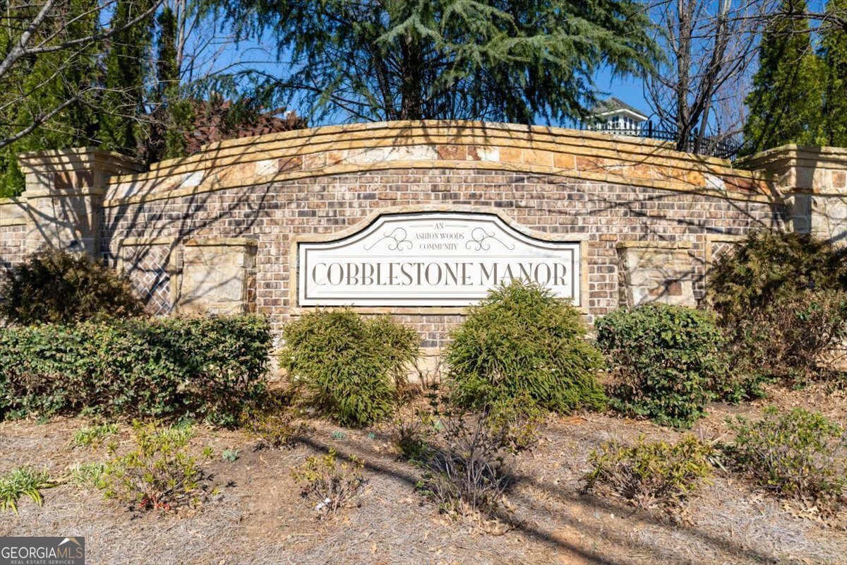 4916 Kentwood Drive Marietta - 77