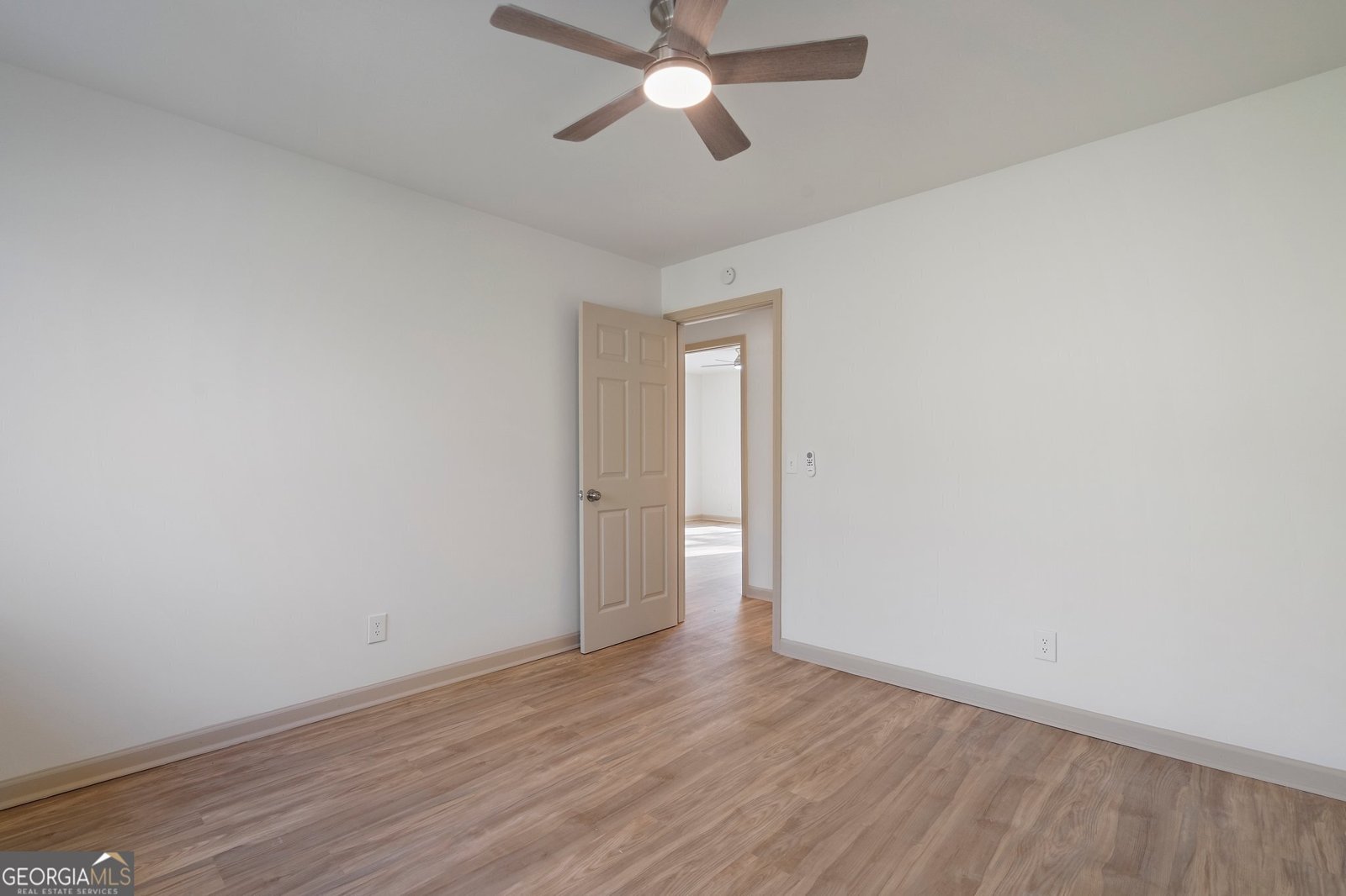 5985 Lakeside Court Gainesville - 1
