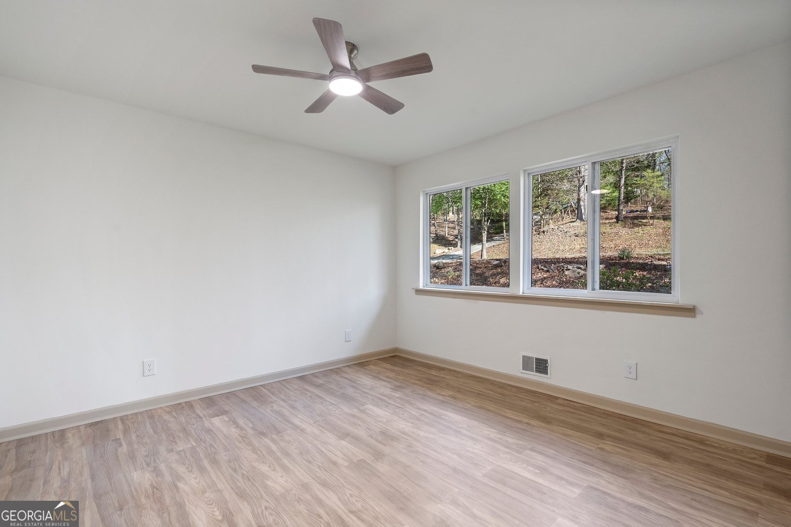 5985 Lakeside Court Gainesville - 2