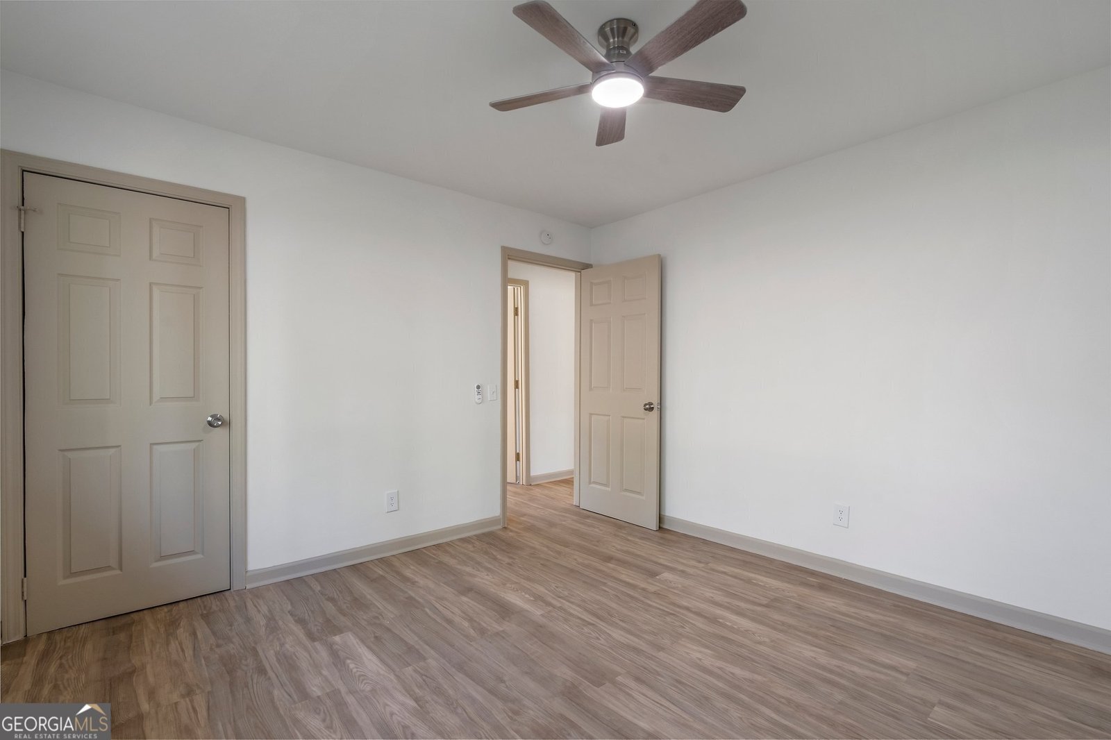 5985 Lakeside Court Gainesville - 3