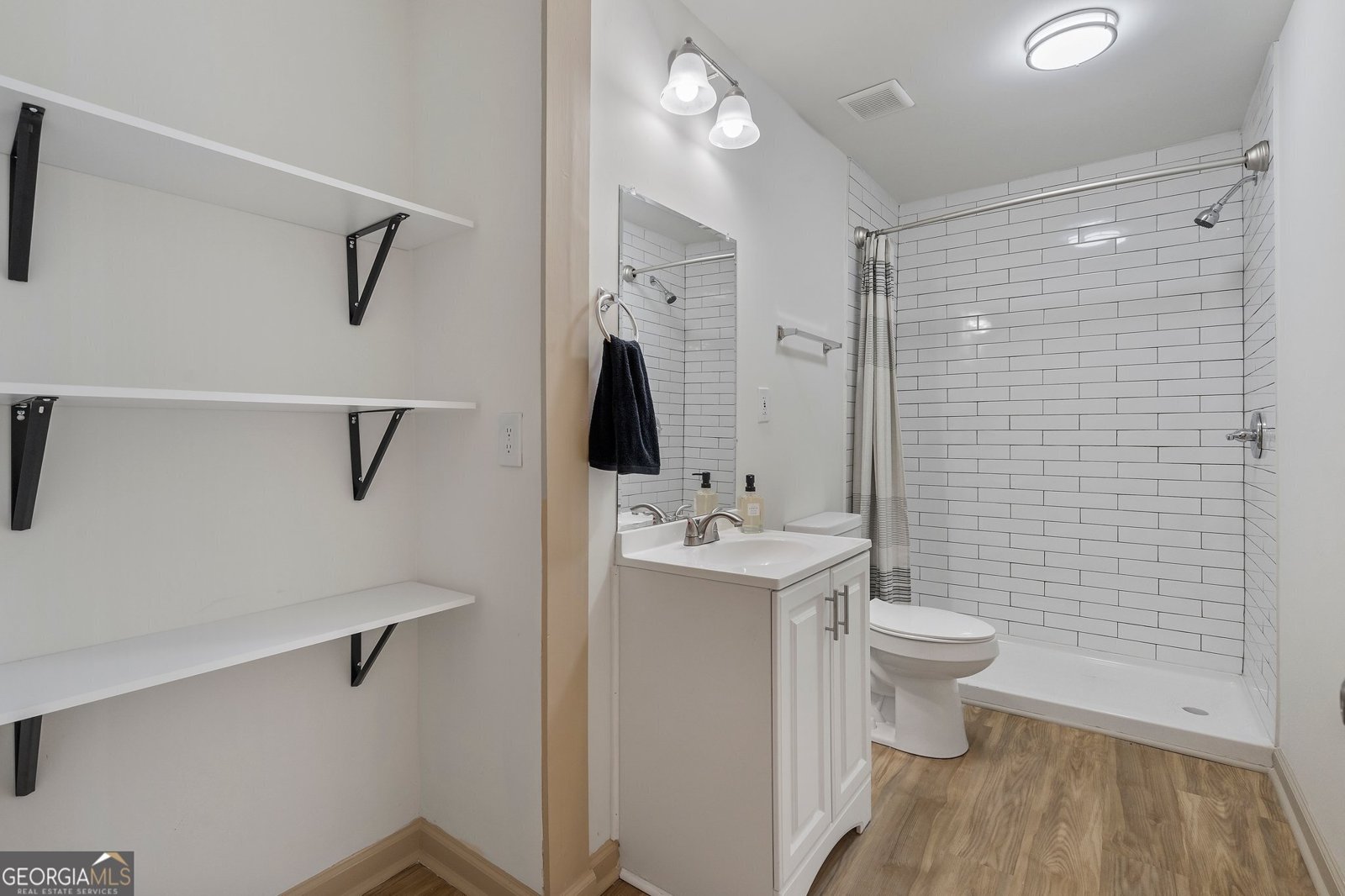 5985 Lakeside Court Gainesville - 4