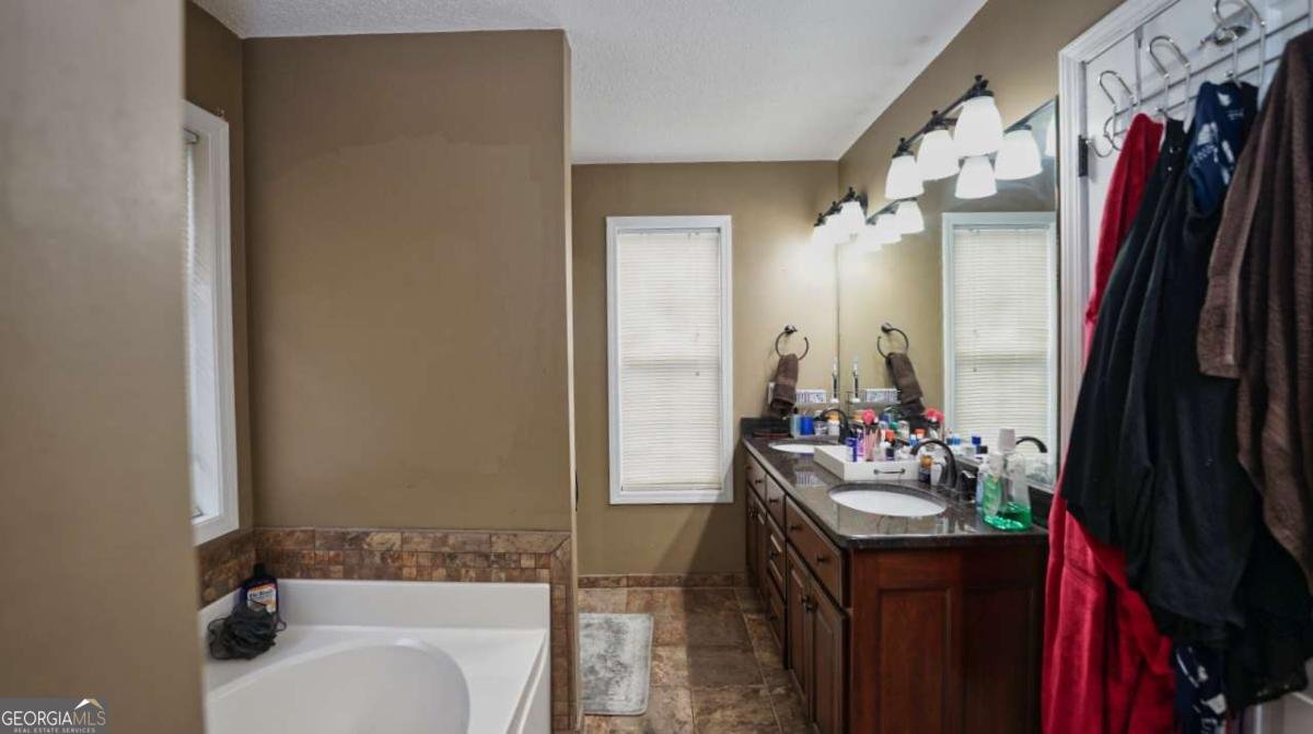 1049 Fieldstone Drive Canton - 25