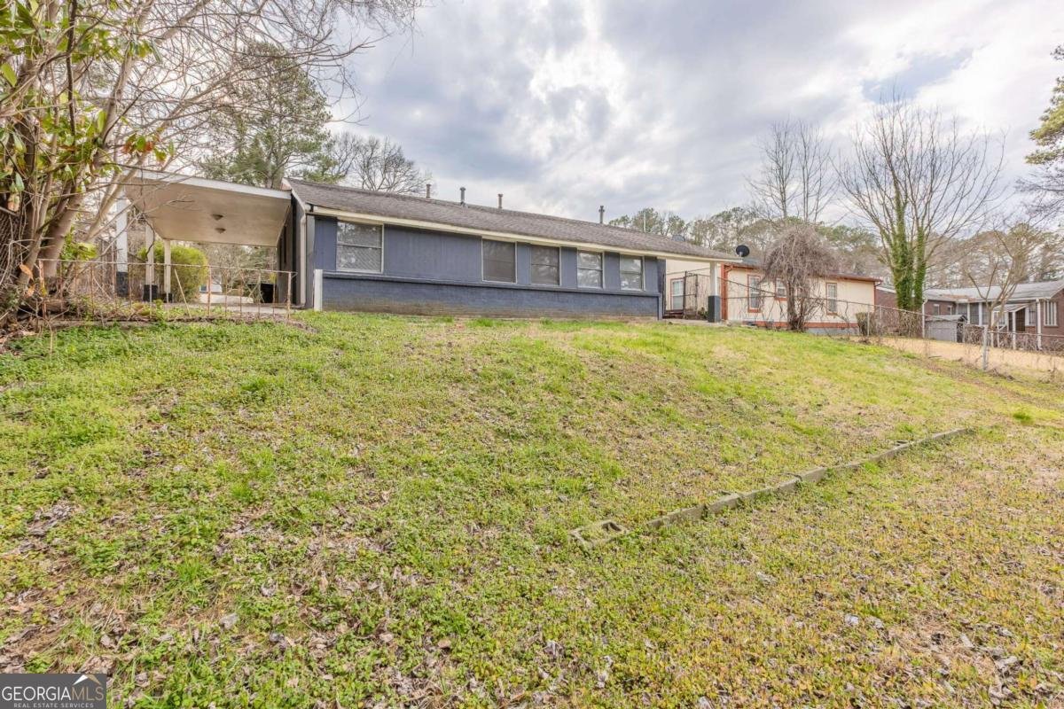 2631 Santa Barbara Drive Atlanta - 17