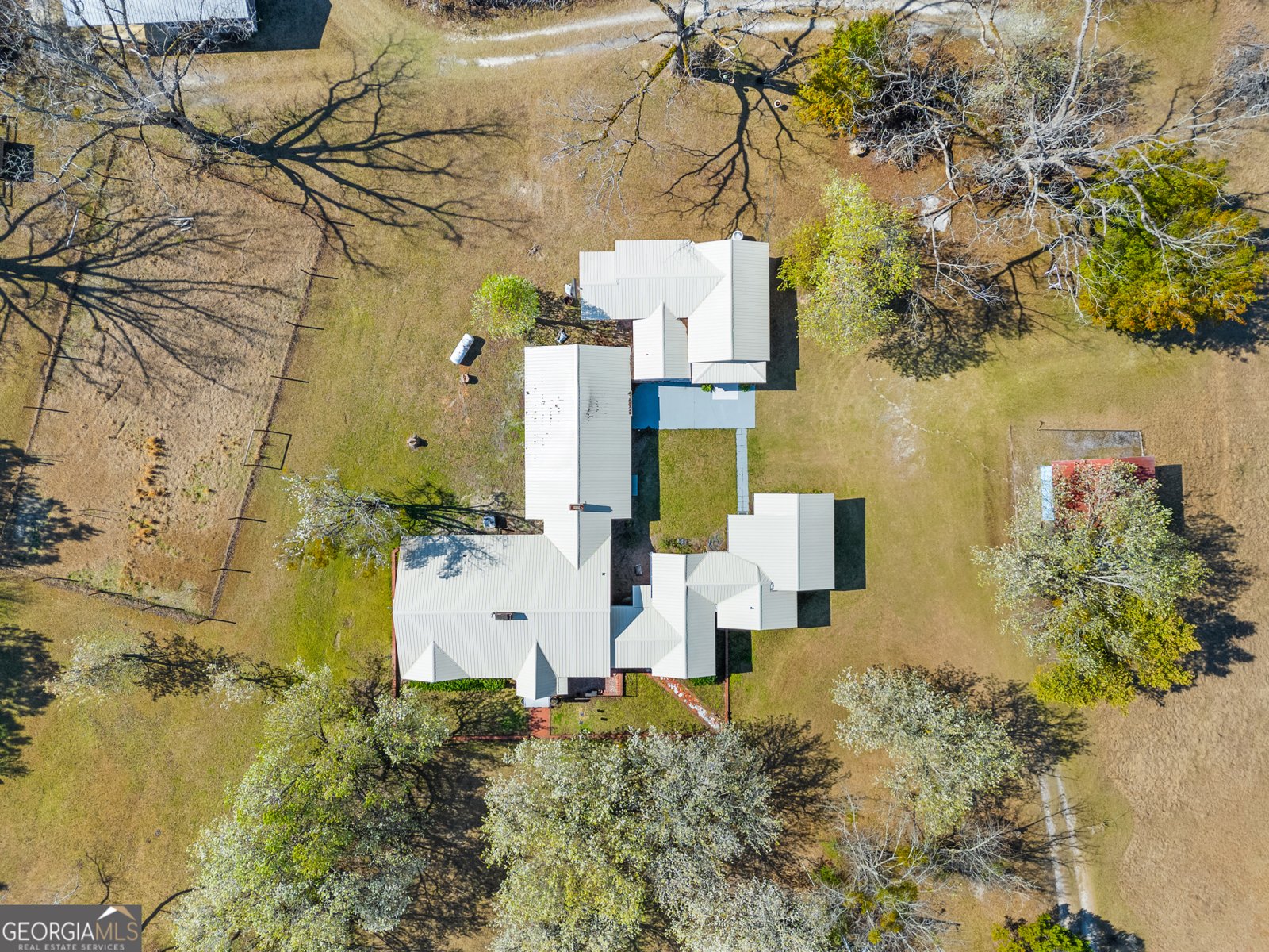 1066 Millen-Hiltonia Road Sylvania - 4