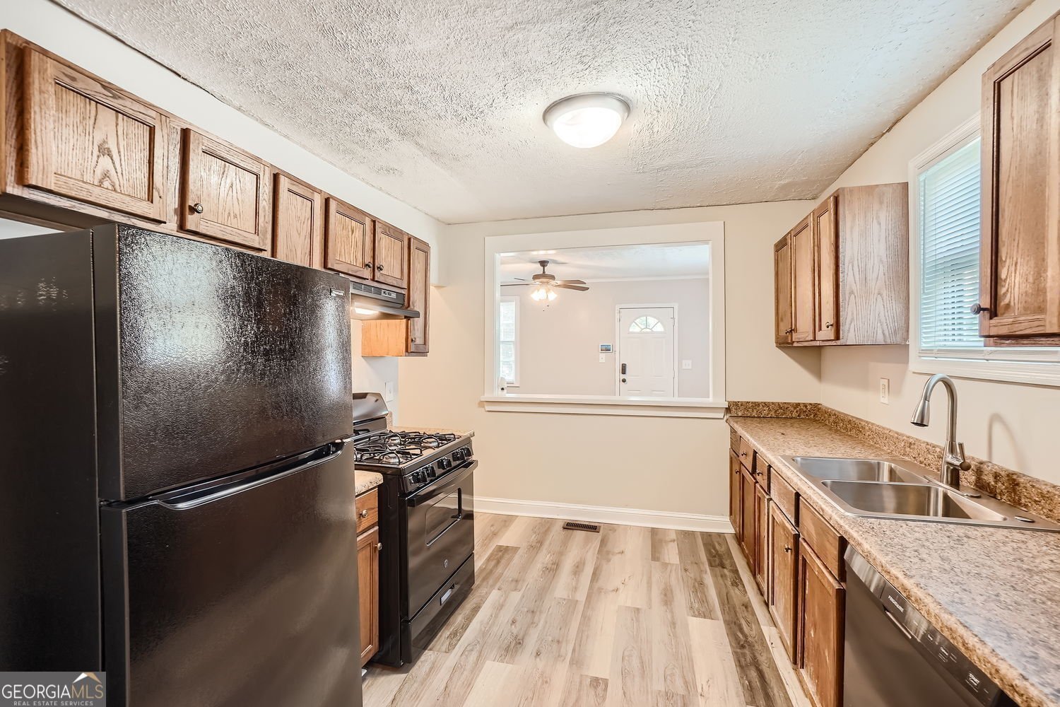 1383 Almont Drive Atlanta - 3