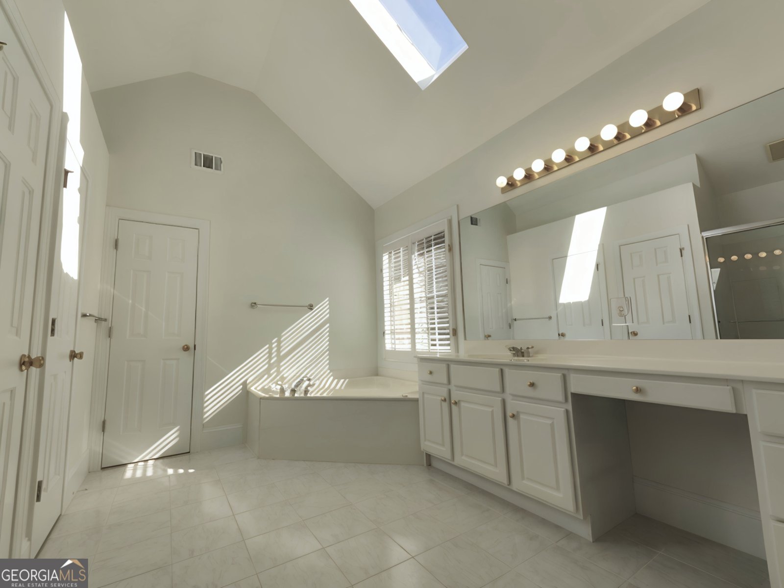 11365 Donnington Drive Johns Creek - 30