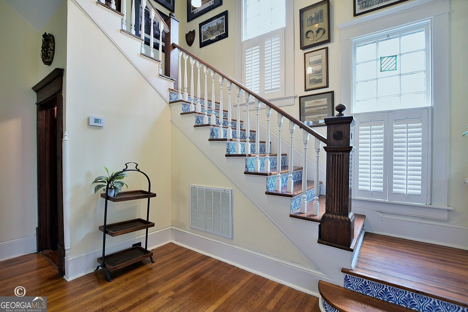 215 7th Street Columbus - 25