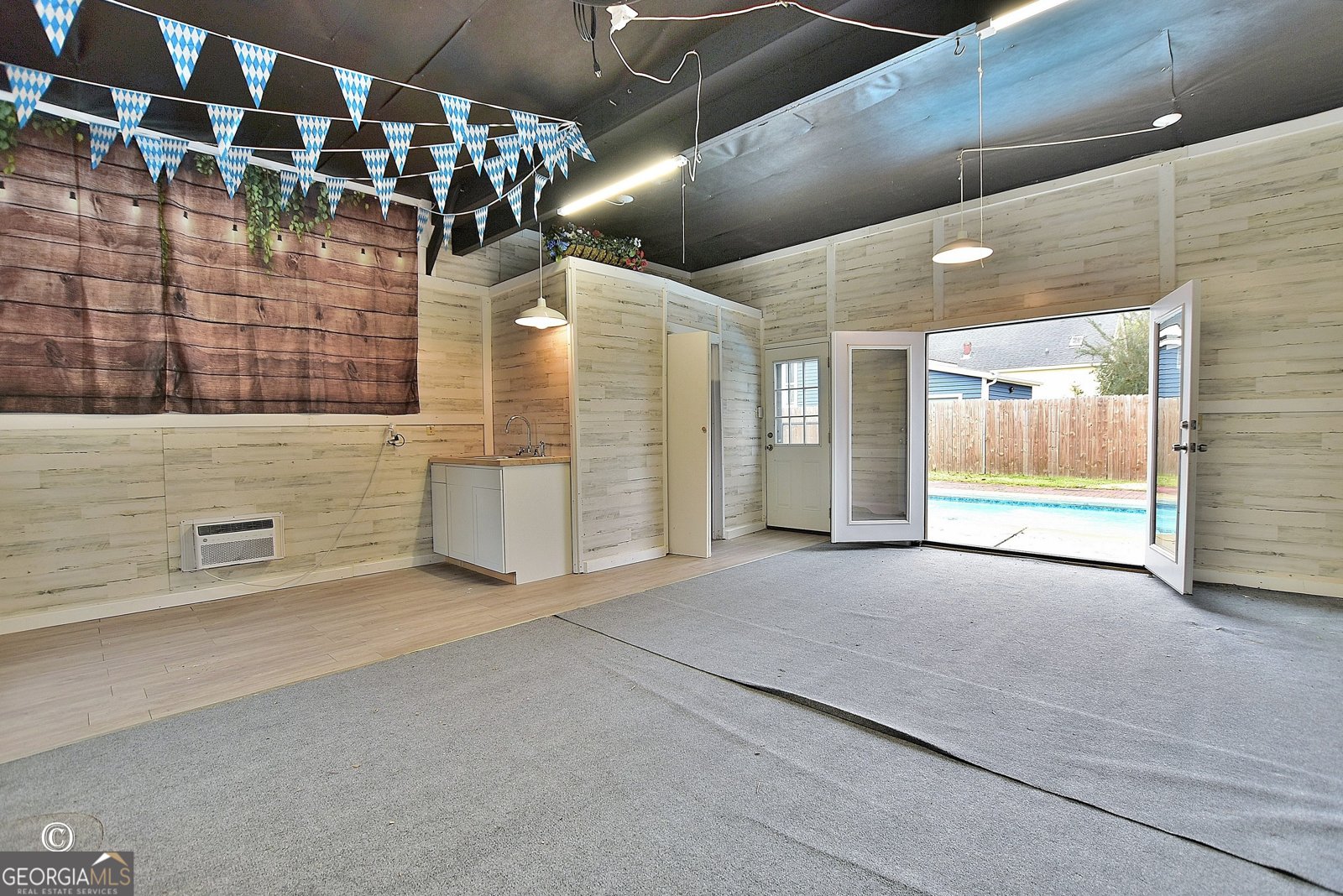 215 7th Street Columbus - 42