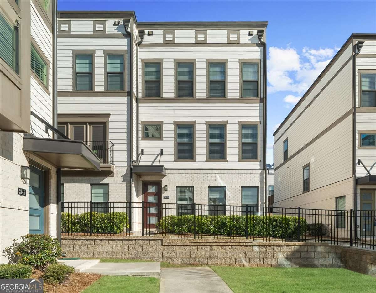 2028 Holtz Lane Atlanta - 1