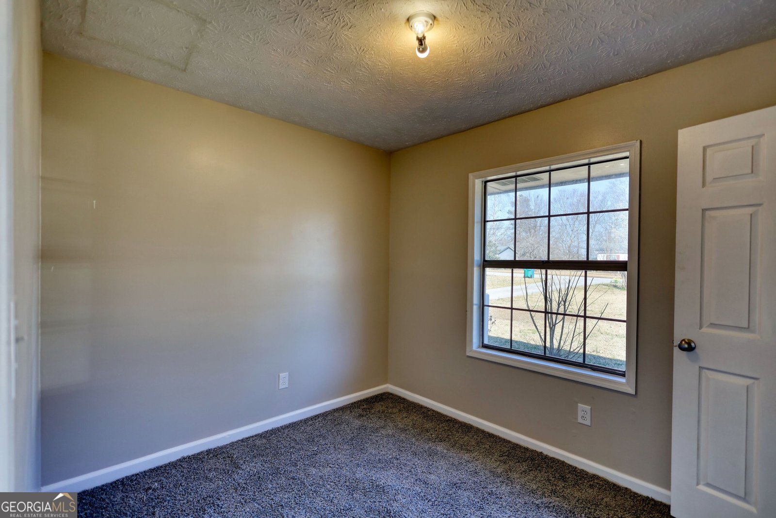 11 Grove Lane Hampton - 27