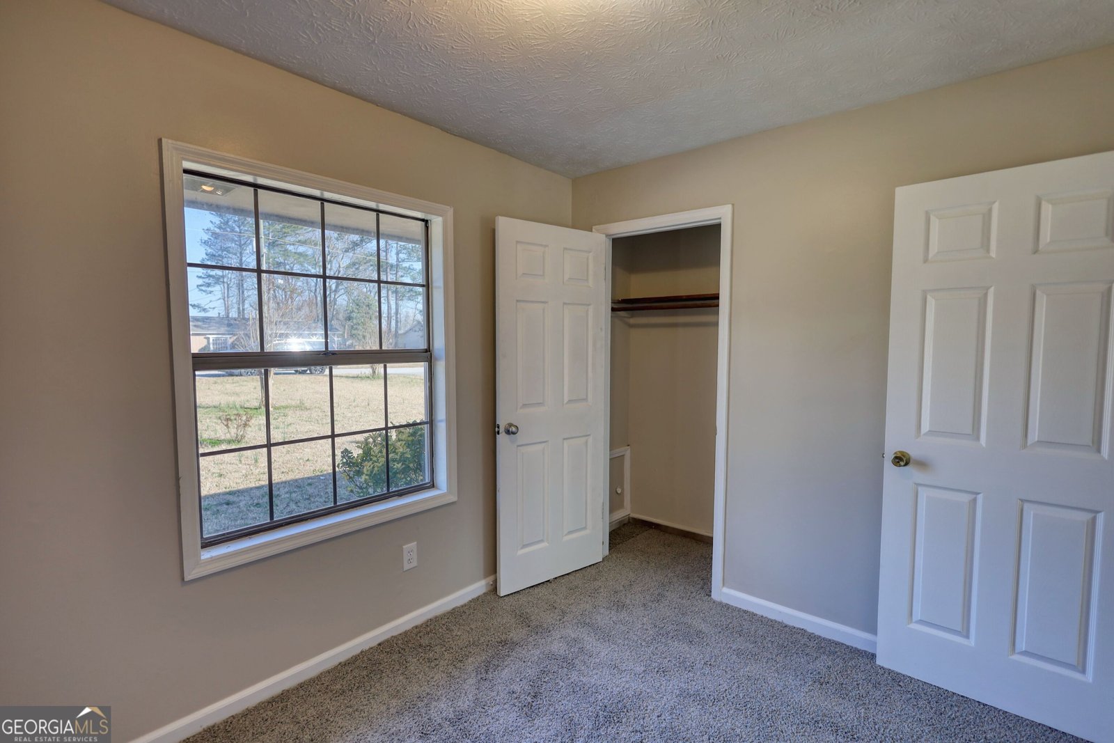 11 Grove Lane Hampton - 28