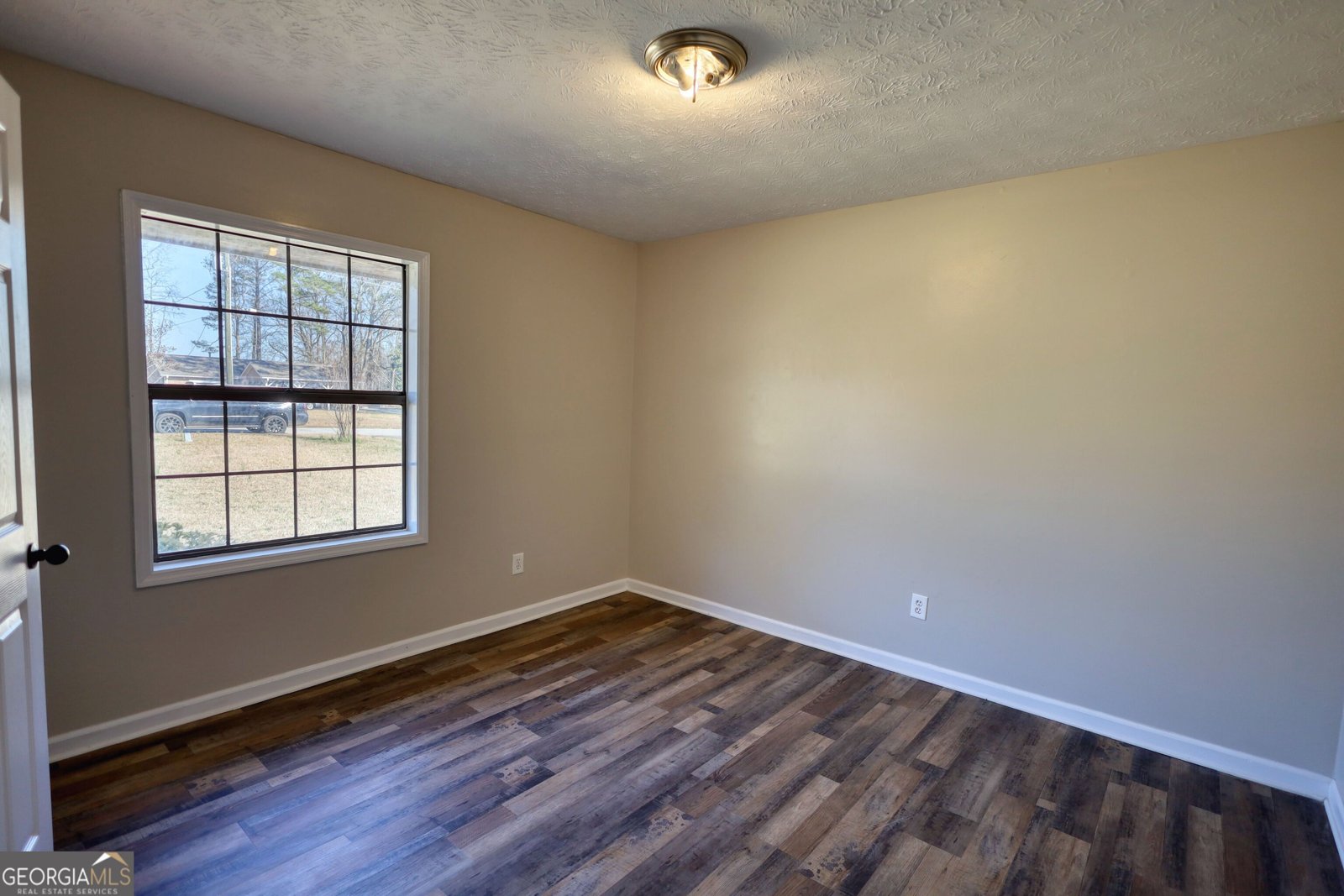 11 Grove Lane Hampton - 30