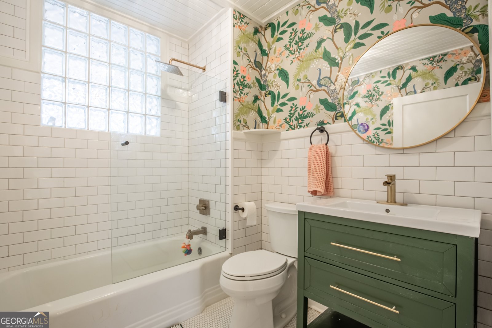 525 King Avenue Athens - 18