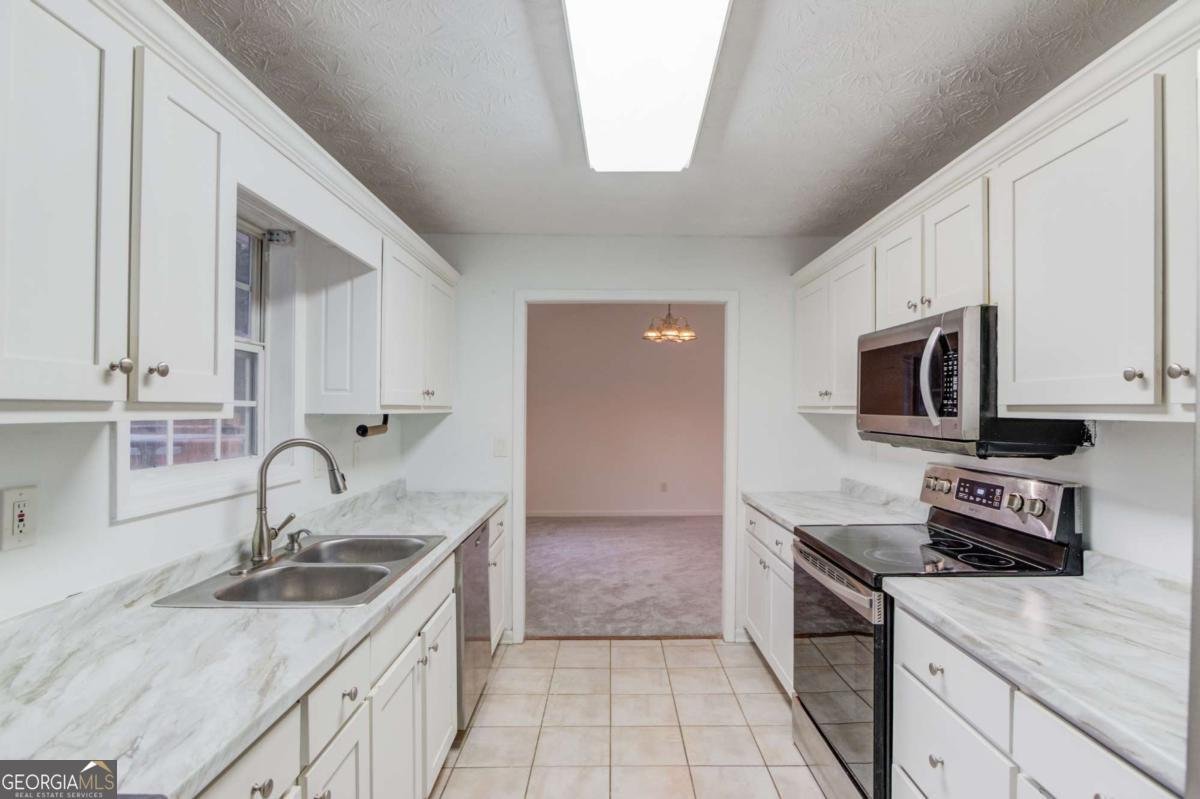49 Stoneview Drive Hoschton - 10