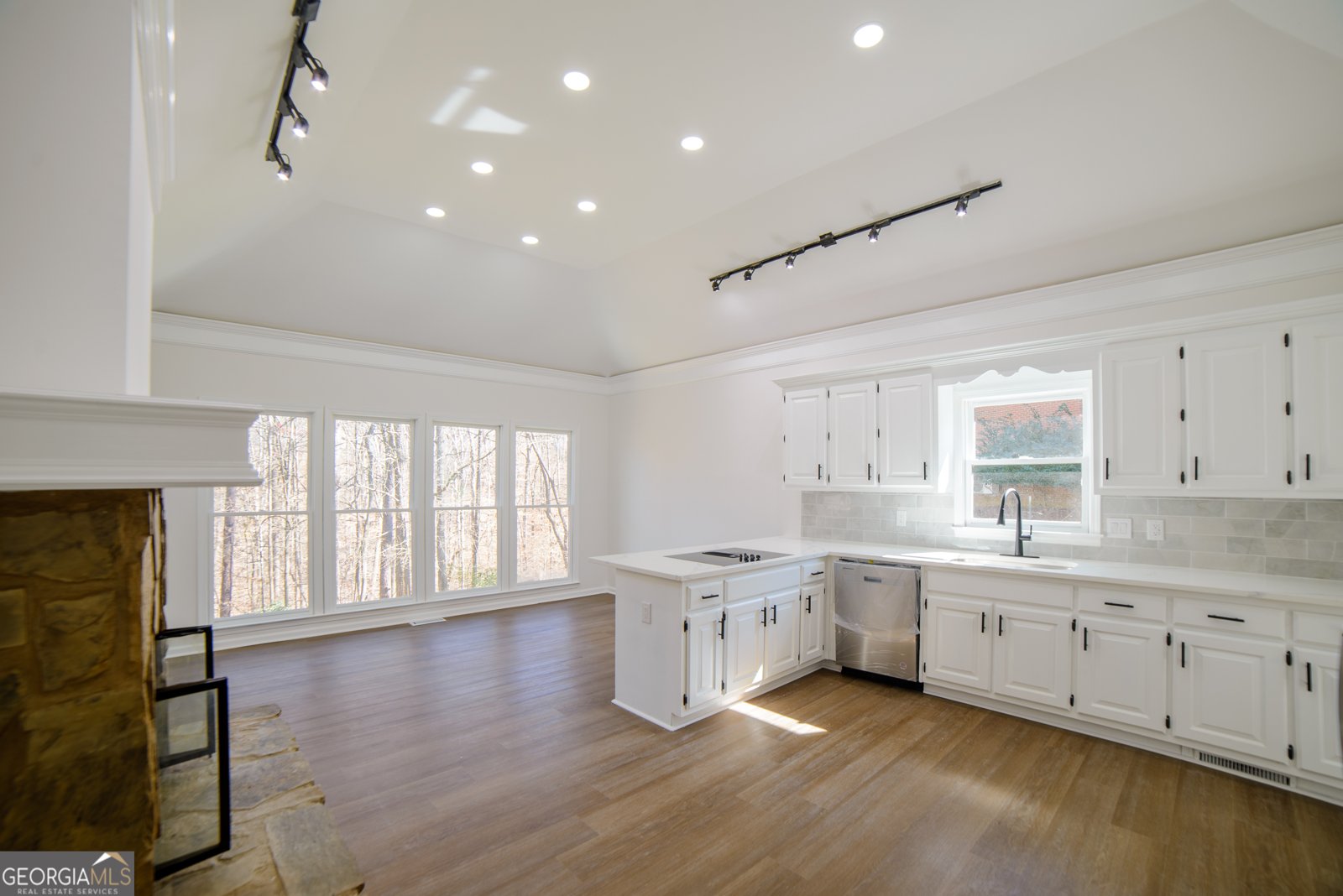1190 SAINT IVES Court Suwanee - 17
