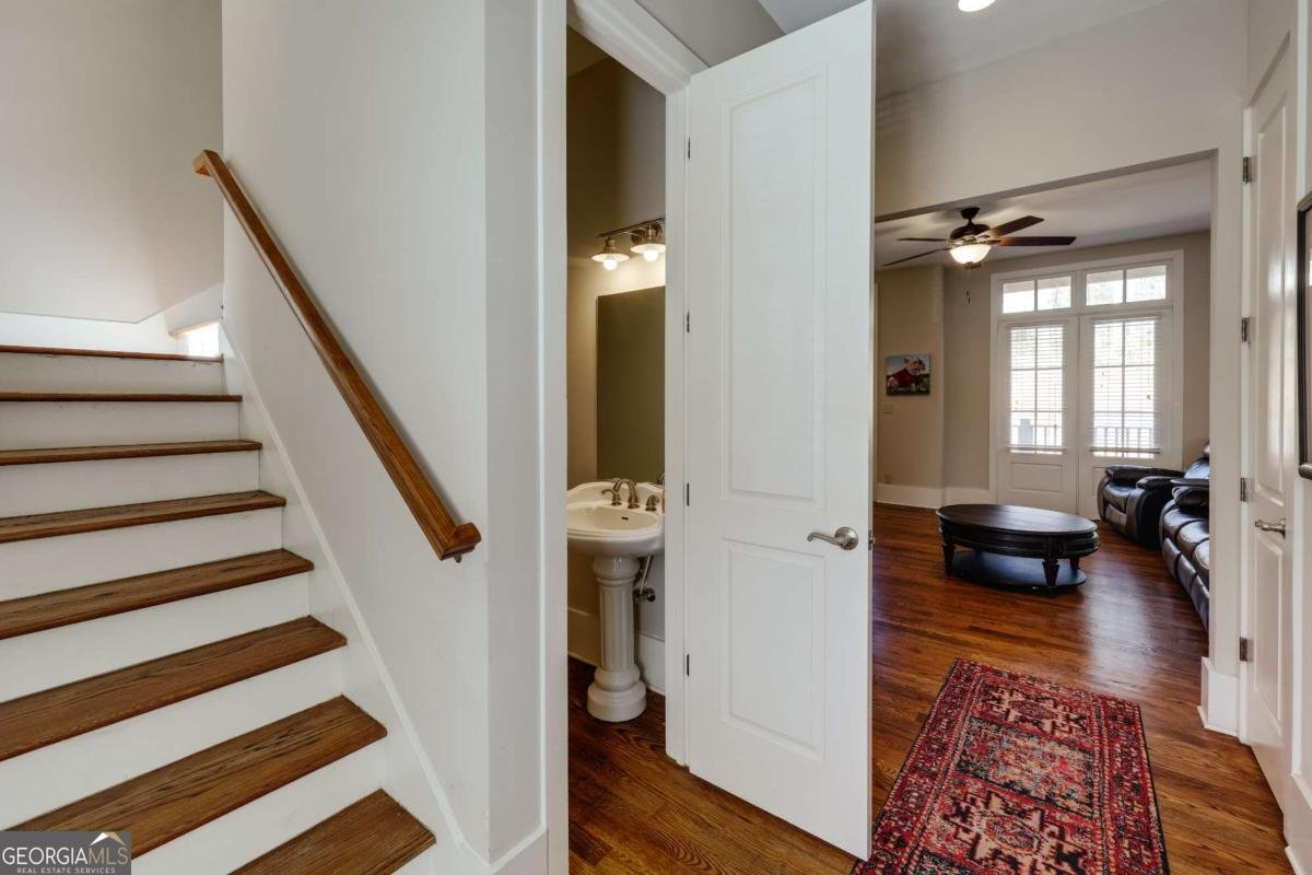 310 Research Drive Athens - 8