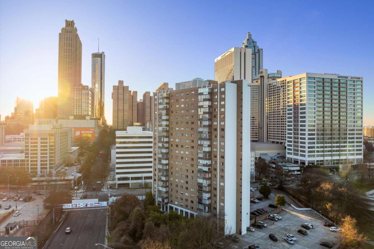 215 Piedmont Avenue Atlanta - 1