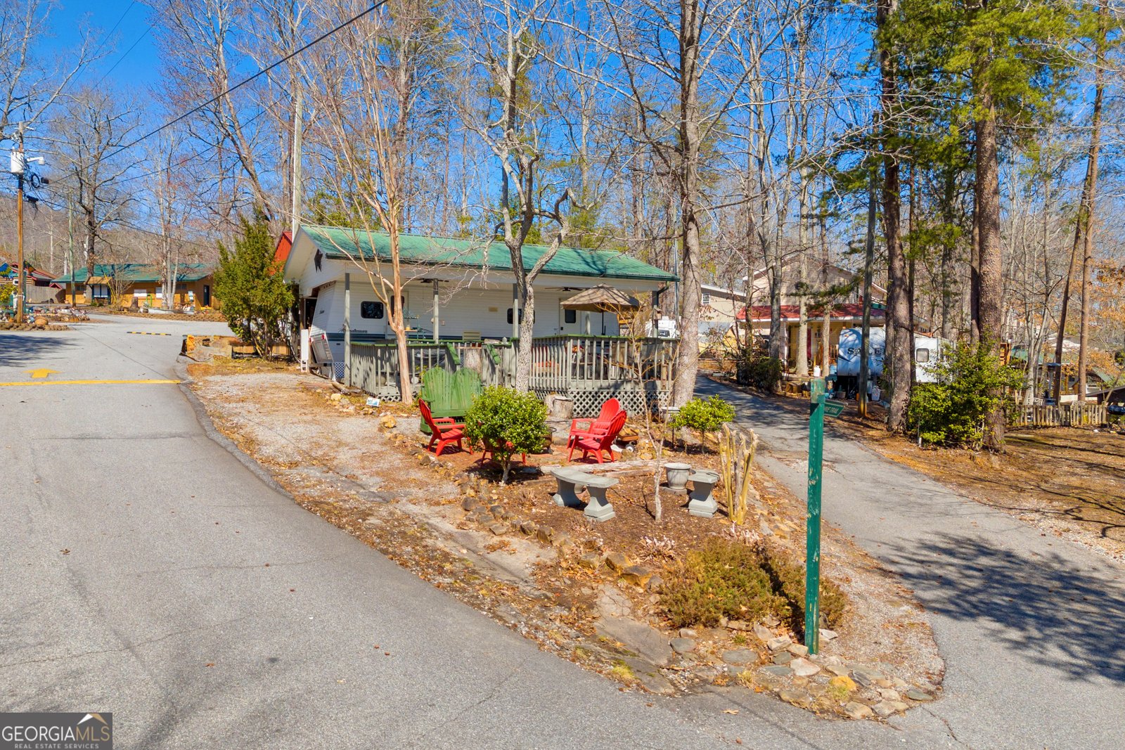 941 Mountain Shadows Drive Cleveland - 2