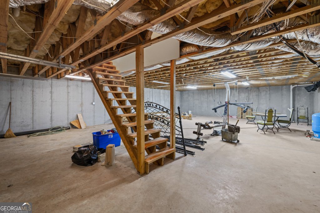 902 Grove Level Road Maysville - 37