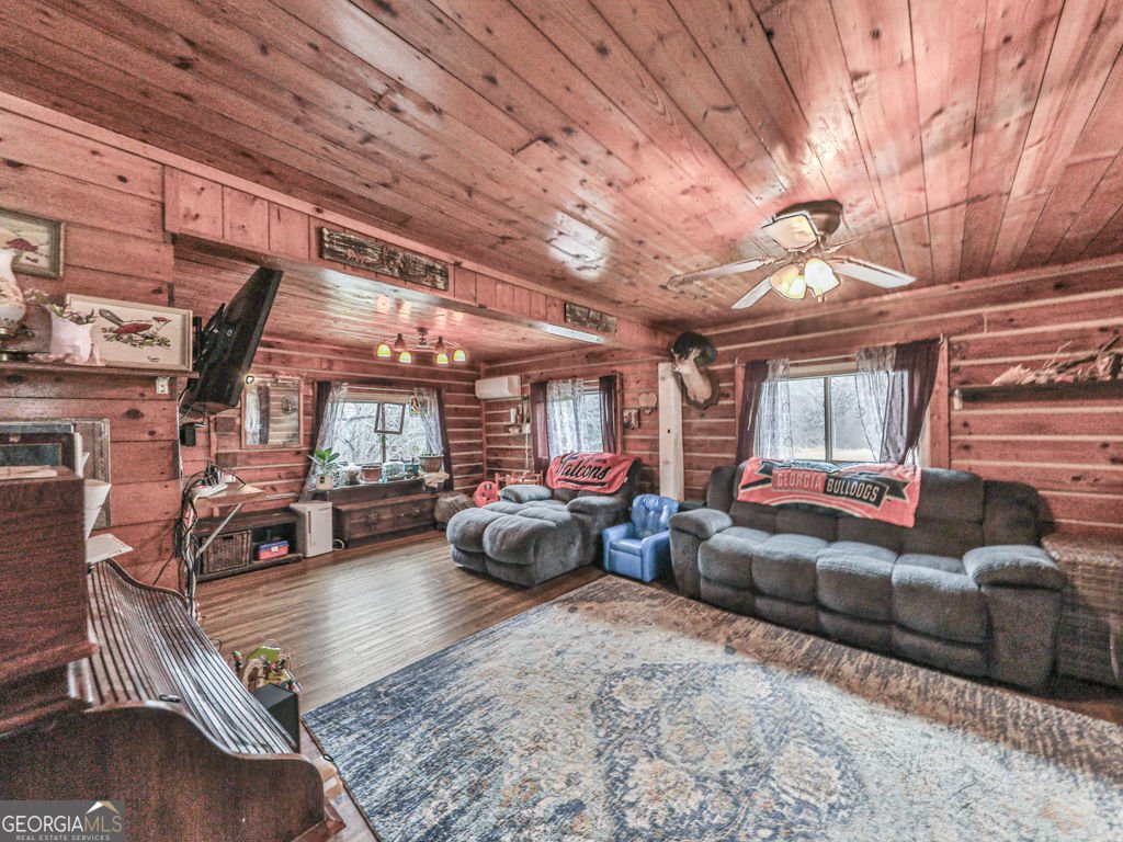 2810 Little Refuge Road Road Waleska - 43