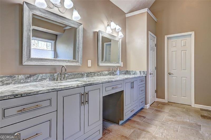 596 WHITBY Drive Douglasville - 16